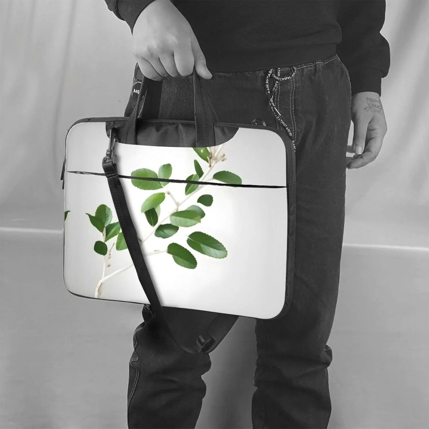 15.6-Inch Laptop Computer And Tablet Shoulder Bag Carrying Case,Business Casual,Winter Cable Ski Lift Print