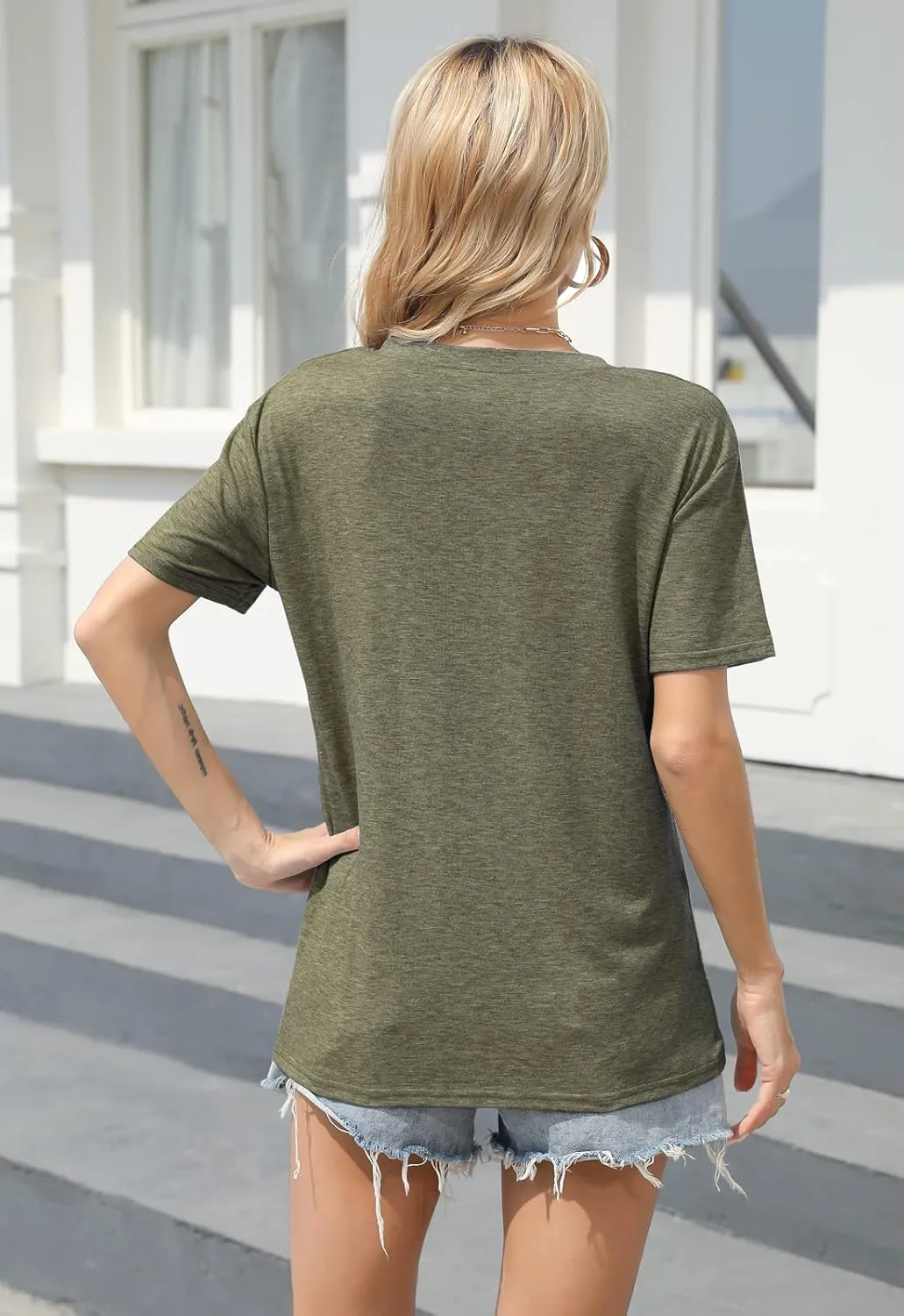 Be Kind T Shirts Women Graphic Short Sleeve Summer Tops Loose Casual Teacher Tees