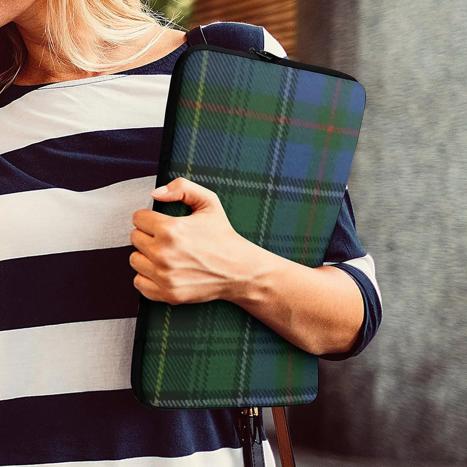 Black Watch Tartan Pattern All Print Hands Free Withdrawal Laptop Bag Unisex