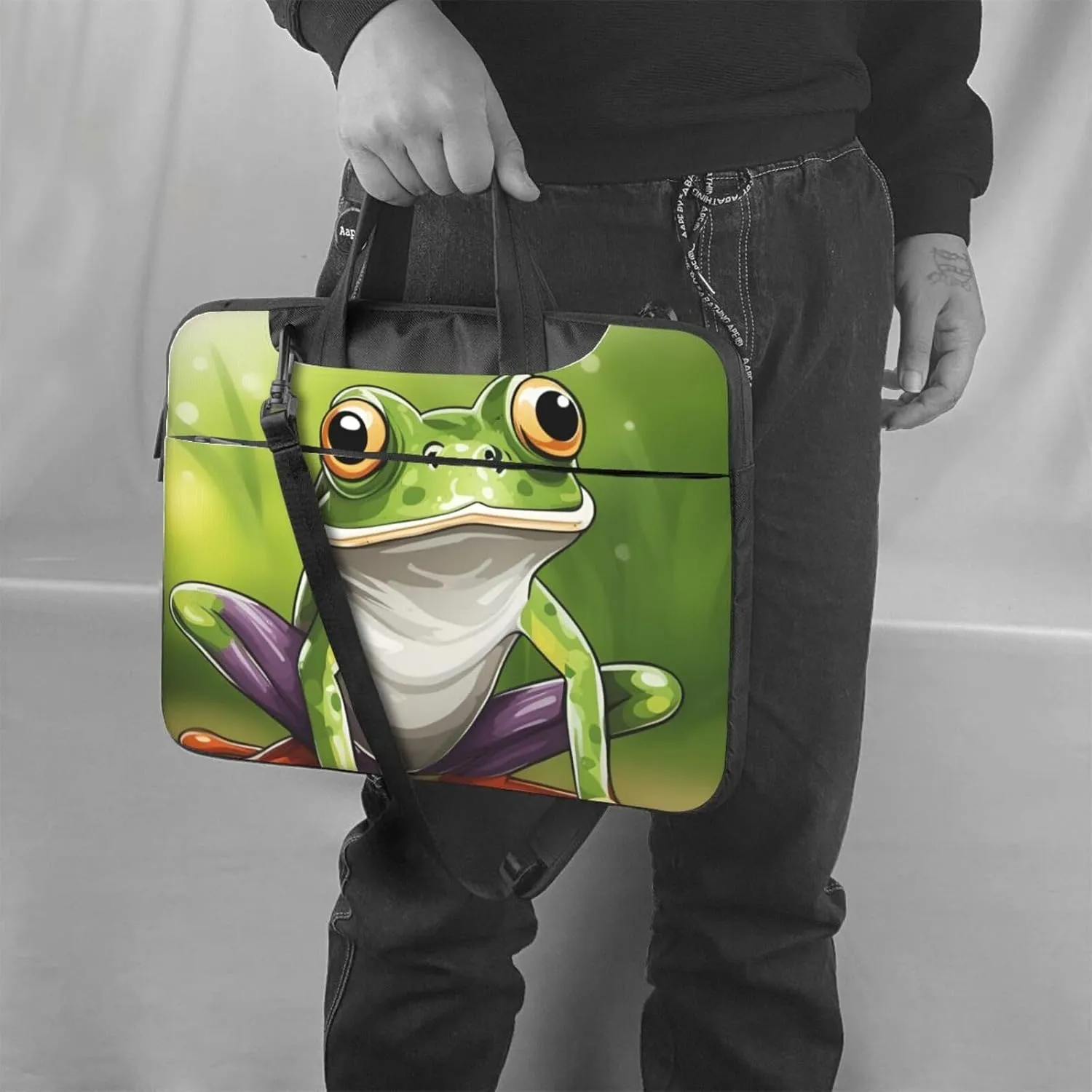 Cartoon frog Print Messenger Bag & Case Shoulder Strap Fashionable Laptop Bag for Business Travel