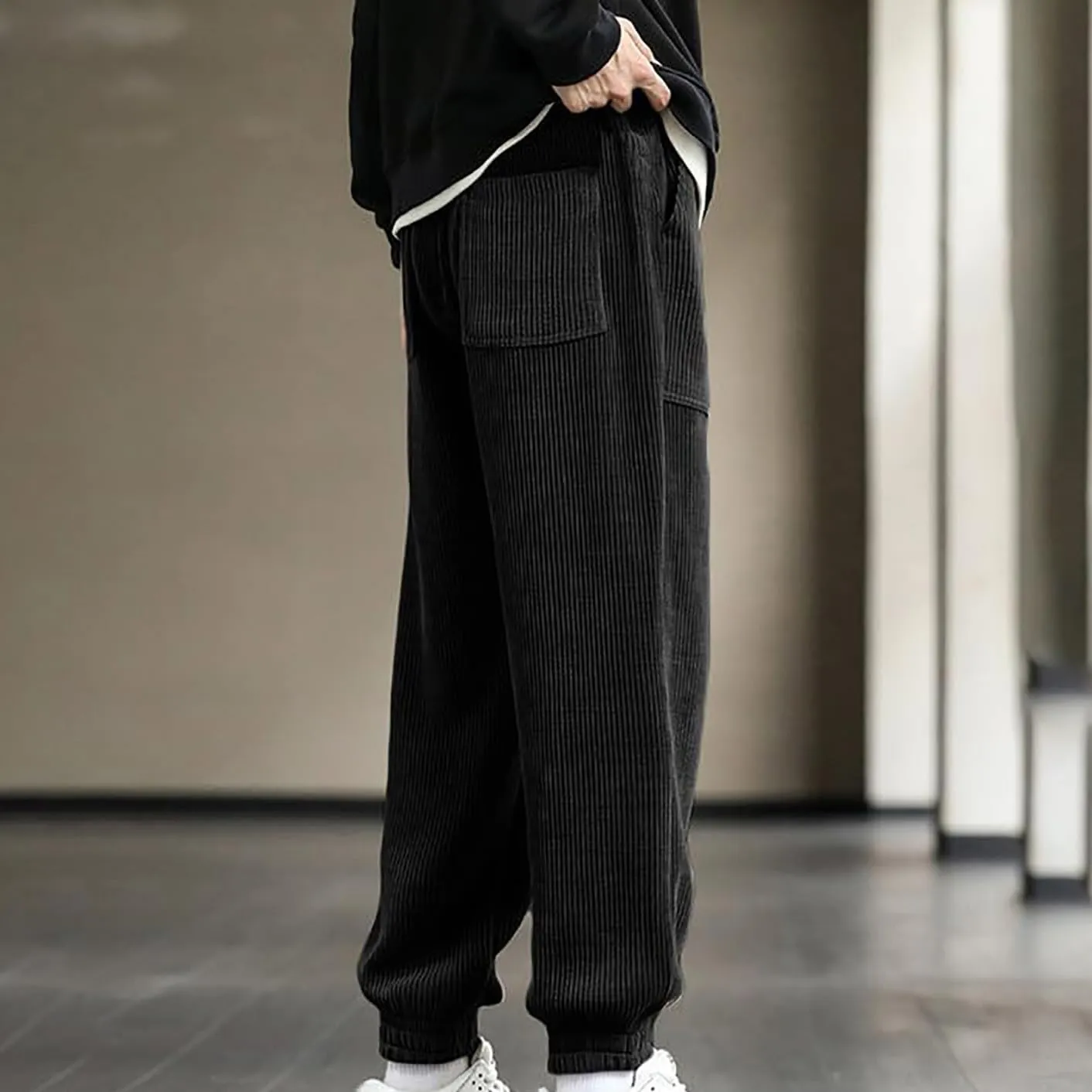 Corduroy Jogger for Men Casual Cargo Pants Drawstring Elastic Waist Baggy Tapered Sweatpants with Pockets Streetwear
