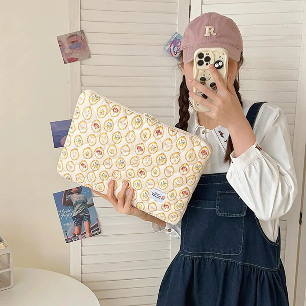 JQWSVE Puffy Laptop Case - 11-15 inch, Quilted Padded, Cute Coquette Floral Design