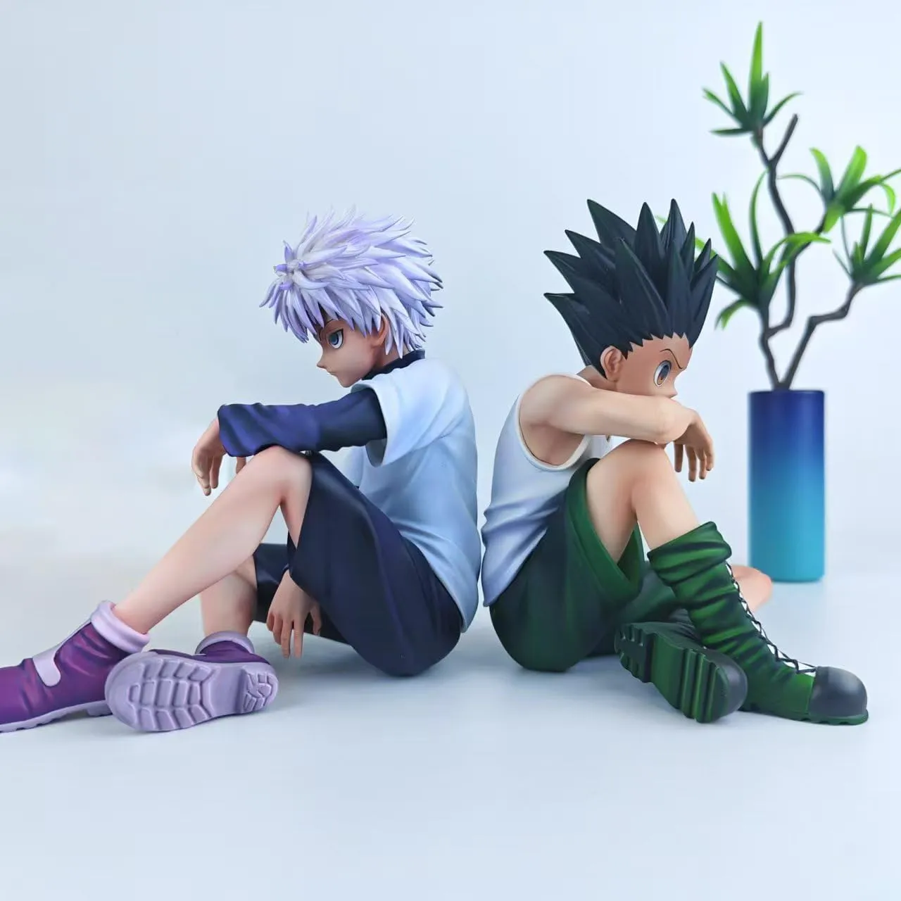 Killua Zaoldyeck Gon Freecss Anime Figure Statue 12cm Gon and Killua PVC Action Figure Sitting Model Collectible Desktop Decoration