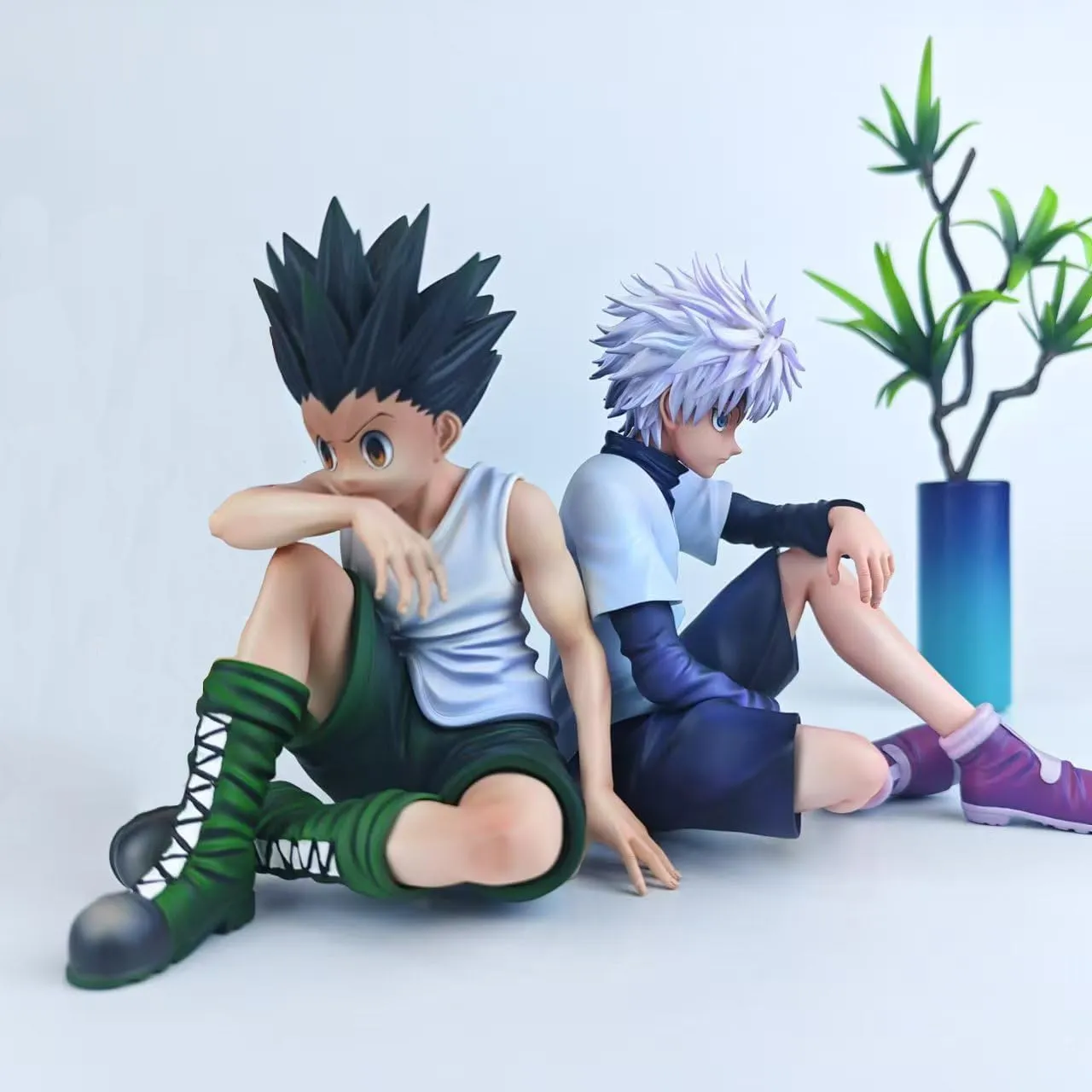 Killua Zaoldyeck Gon Freecss Anime Figure Statue 12cm Gon and Killua PVC Action Figure Sitting Model Collectible Desktop Decoration
