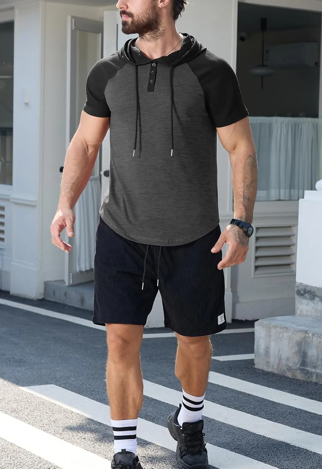 KUYIGO Mens Short Sleeve Hoodies Casual Athletic Workout Fashion Pullover Hooded Sweatshirt with Drawstring