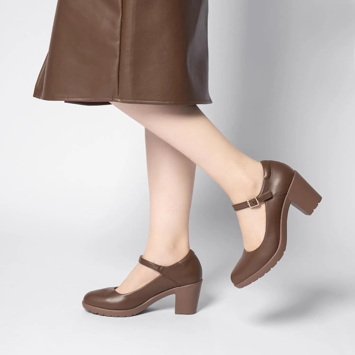 Mary Jane Heels with Arch Support, Closed Round Toe Chunky Pumps for Women, Comfortable Block Heel Dress Shoes Brown Version