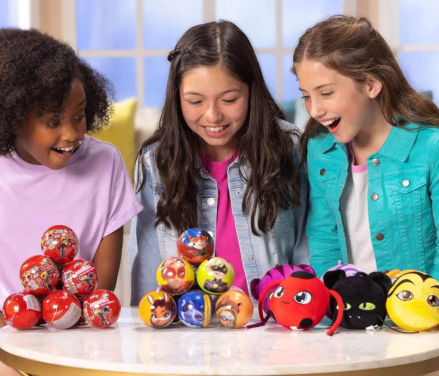Miraculous Ladybug, 4-1 Surprise Miraball, Toys for Kids with Collectible Character Metal Ball, Kwami Plush, Glittery Stickers and White Ribbon (Wyncor)