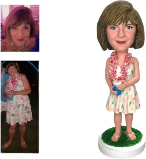 Personalized Mom Bobblehead - Handcrafted Custom Portrait Figurine, Unique Birthday Keepsake with Realistic Design, Memorable Bobble Head Statue for Wife, Grandma, or Mom