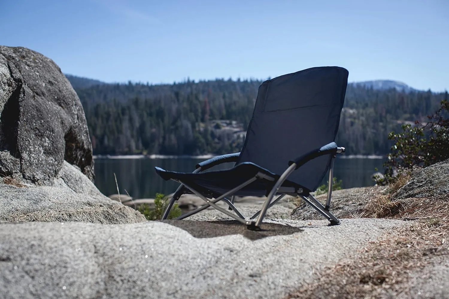 PICNIC TIME NCAA Unisex-Adult NCAA Tranquility Beach Chair with Carry Bag