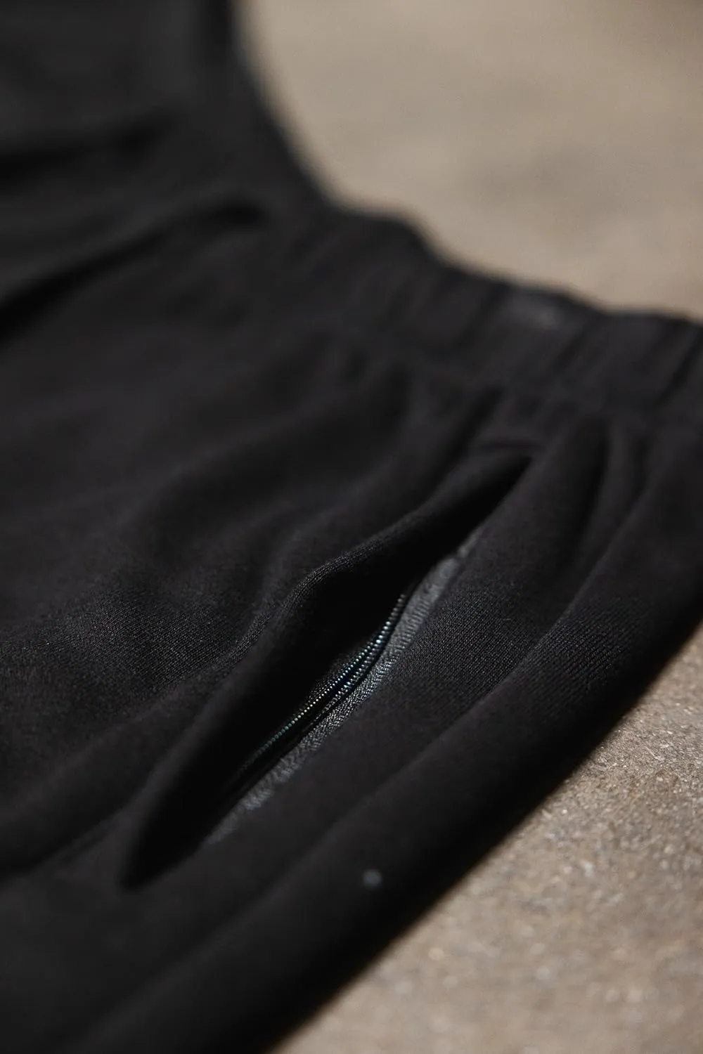 RIFLESSI Men's Premium Heavyweight Classic Casual Cotton Fleece Sweat Shorts with Drawsting and Zipper Pockets