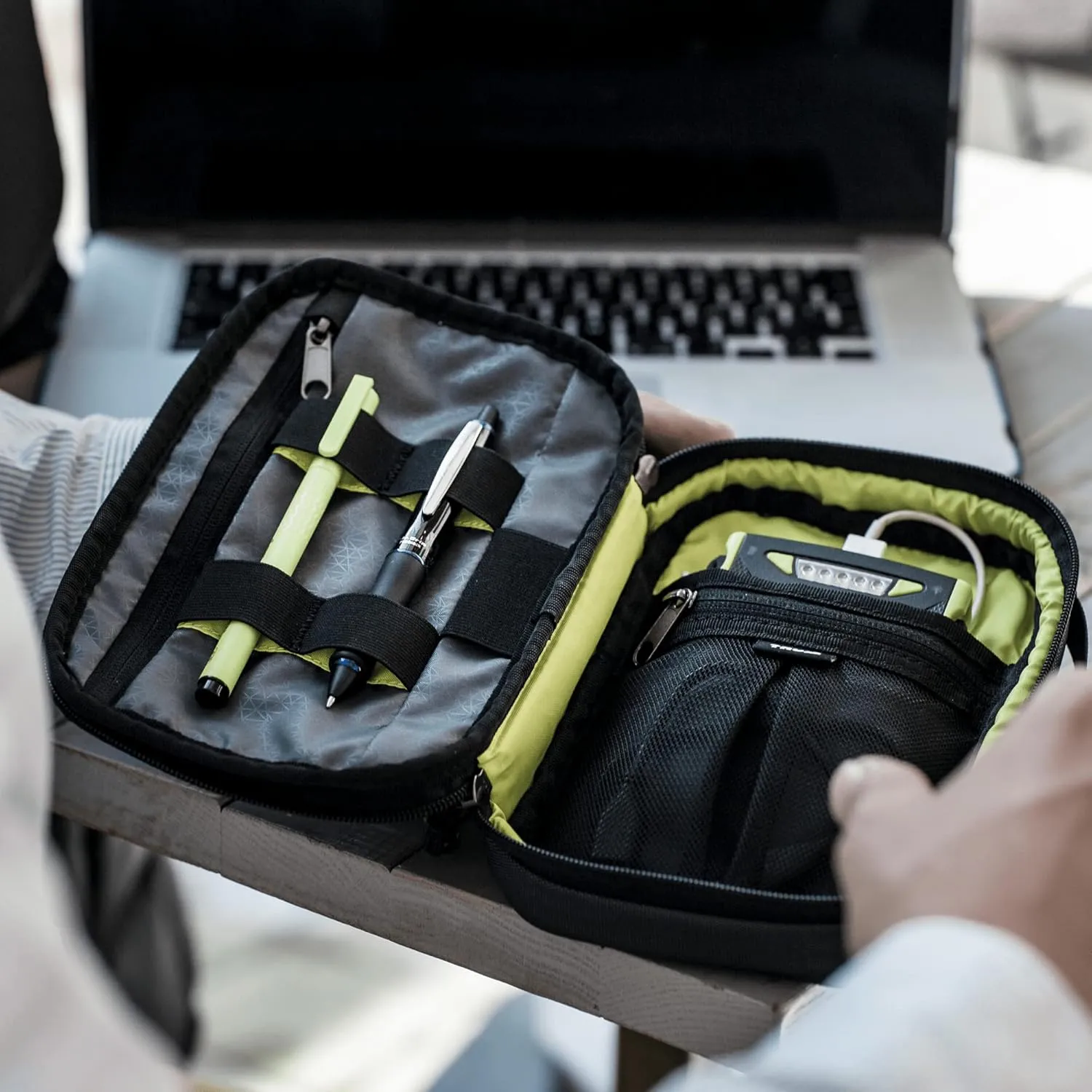 Thule Subterra PowerShuttle Electronics Carrying Case